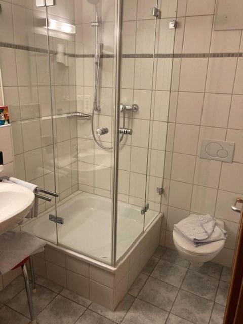 Gasthof Krone Hotel & Restaurant FDH Esterno foto